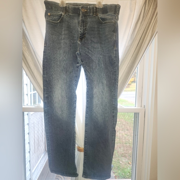 Men's Lee Extreme Motion Straight Leg Blue Jeans - Picture 1 of 4